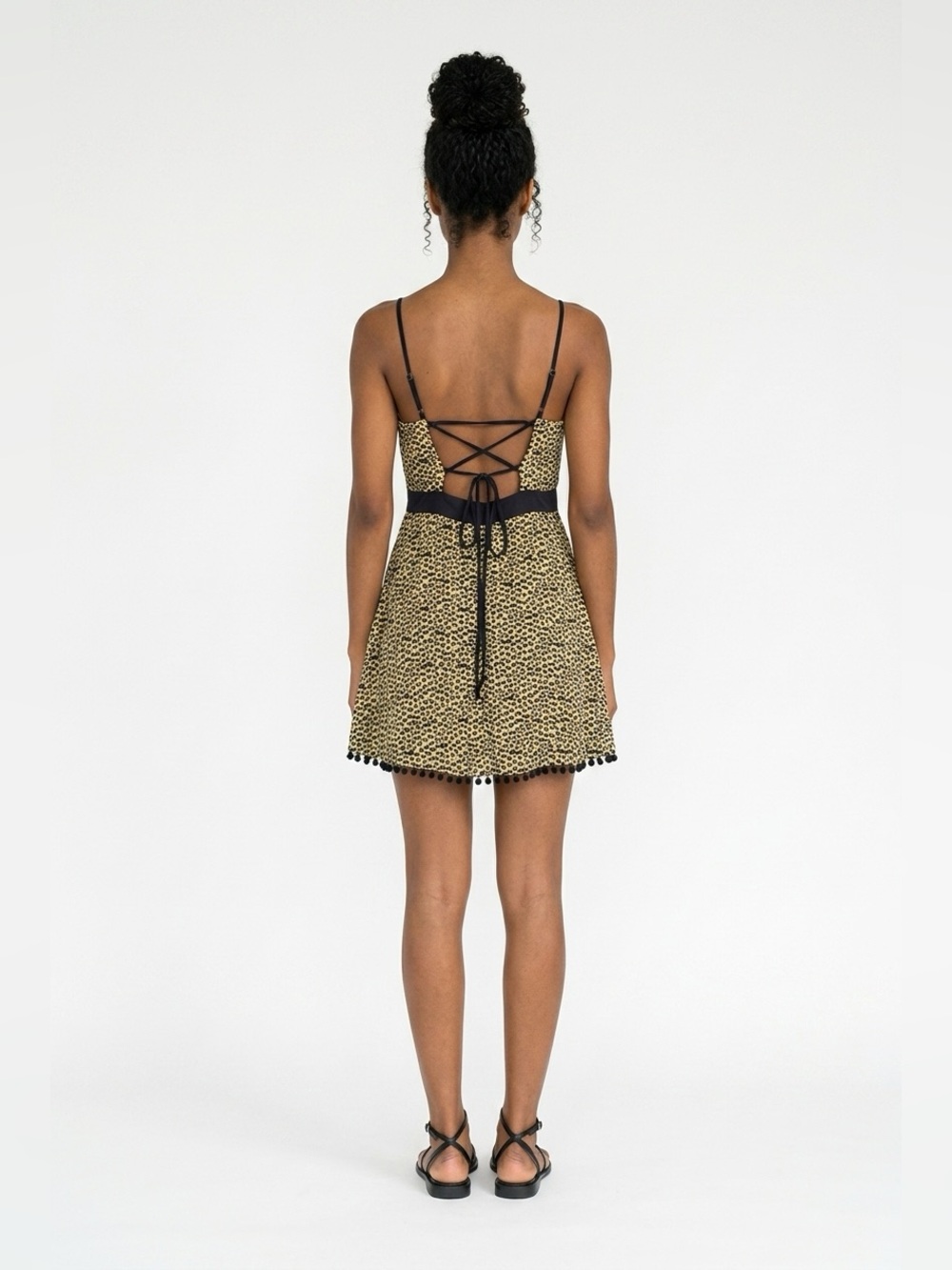 ✌️4 for $20✌️ Backless ditsy print dress